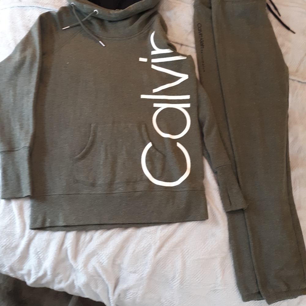 Calvin Klien Sweatsuit